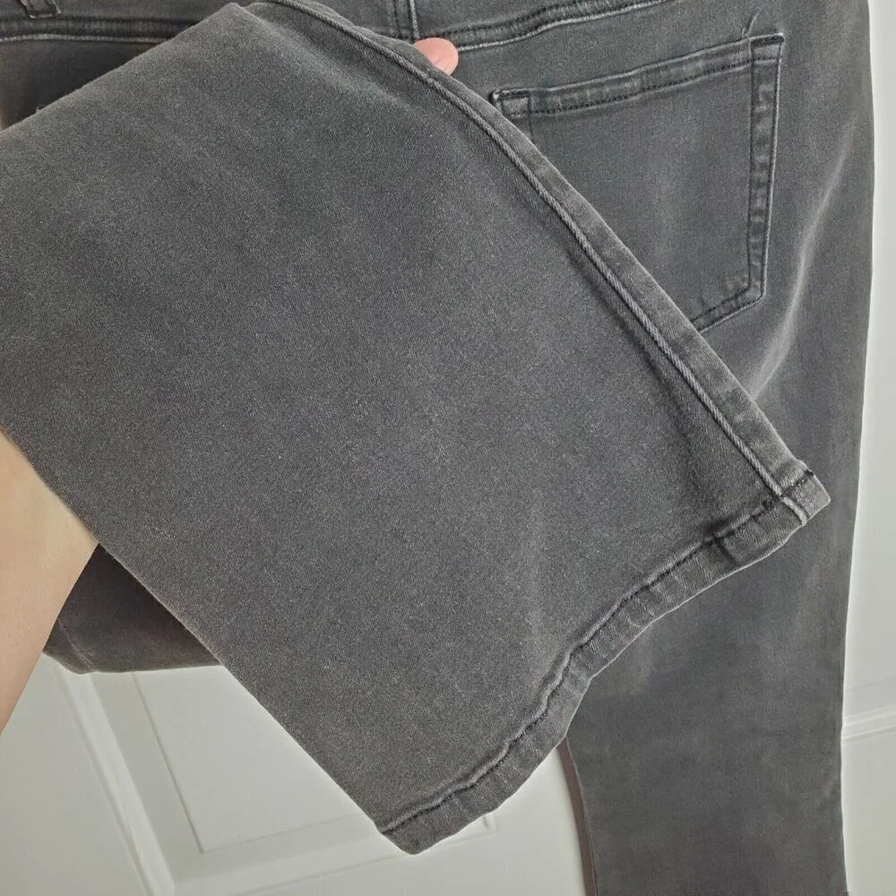 CAbi Slim Bootcut‎ Black Jeans size 2 Lowrise Stretch Classic Y2K 90s Neutral